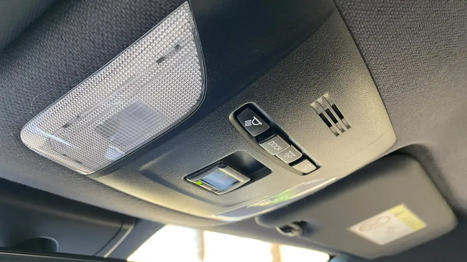 TOYOTA Corolla -