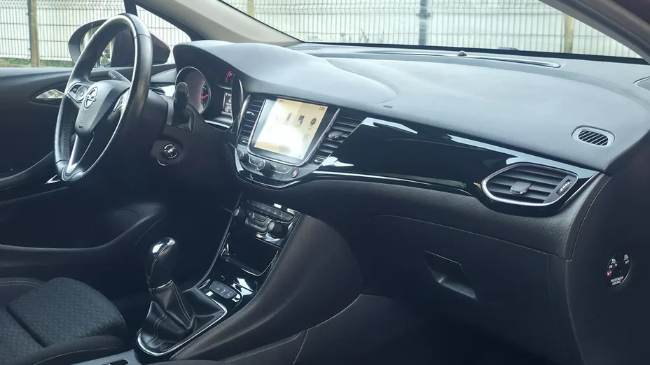OPEL Astra -
