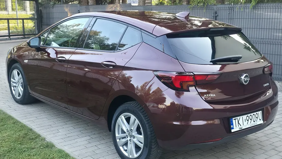 OPEL Astra -