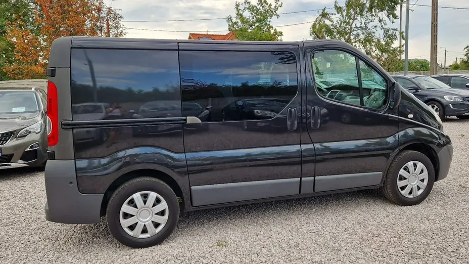 OPEL Vivaro -