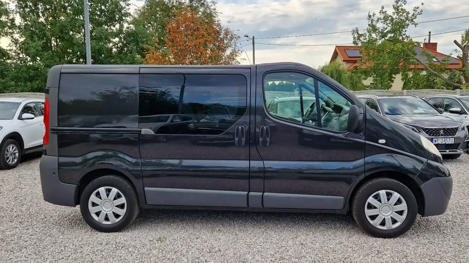 OPEL Vivaro -