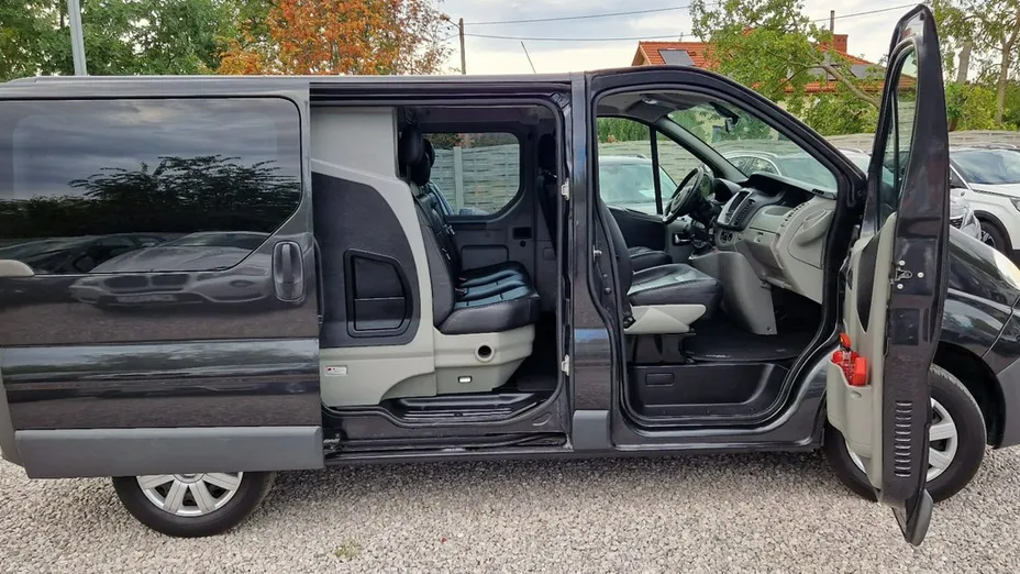 OPEL Vivaro -