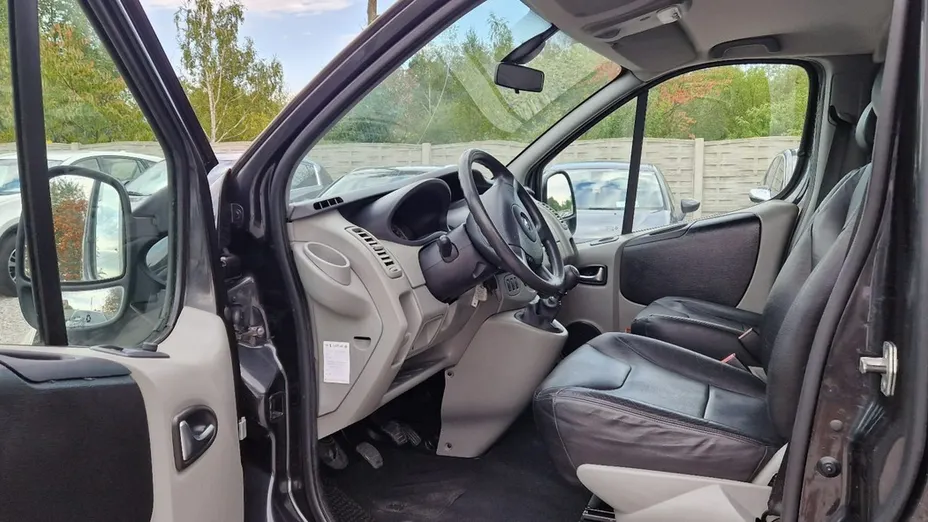 OPEL Vivaro -
