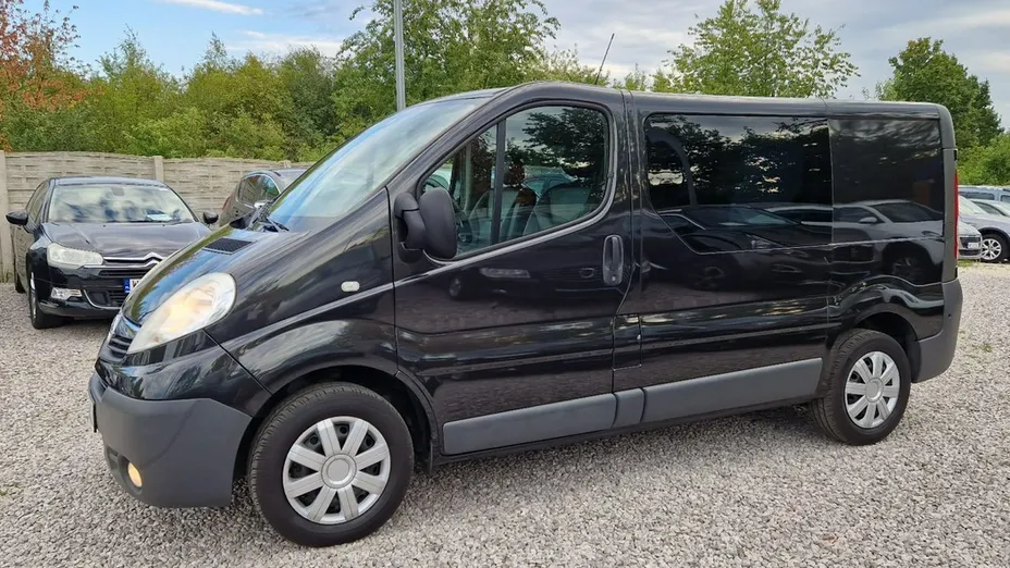OPEL Vivaro -