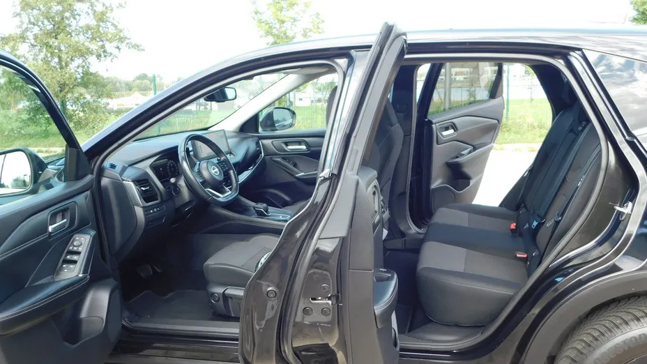 NISSAN Qashqai -