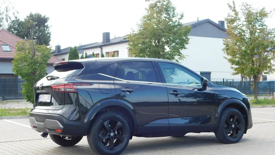 NISSAN Qashqai -