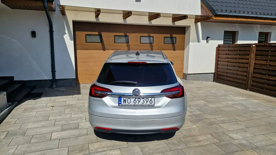 OPEL Insignia -