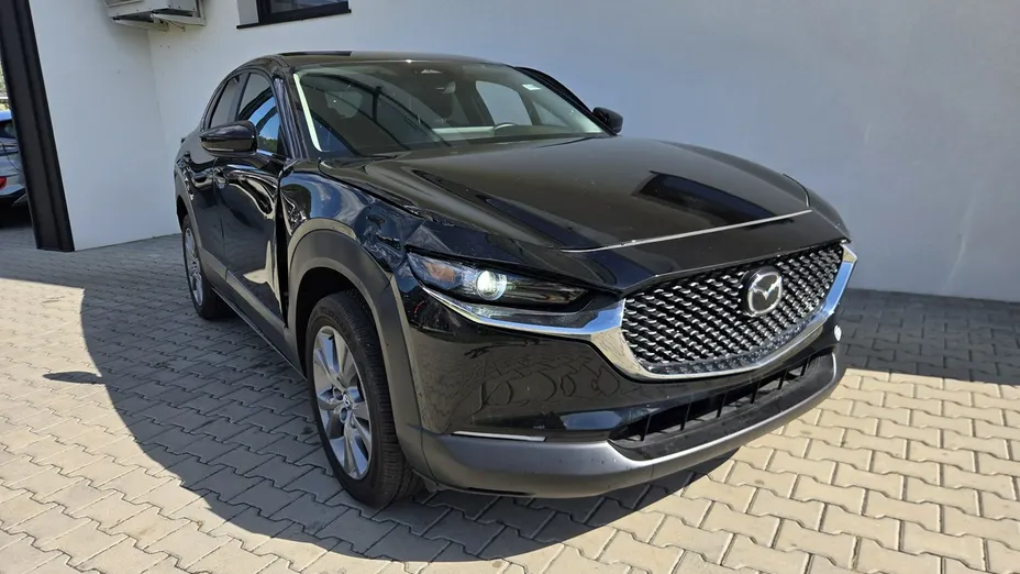 MAZDA CX-30 -