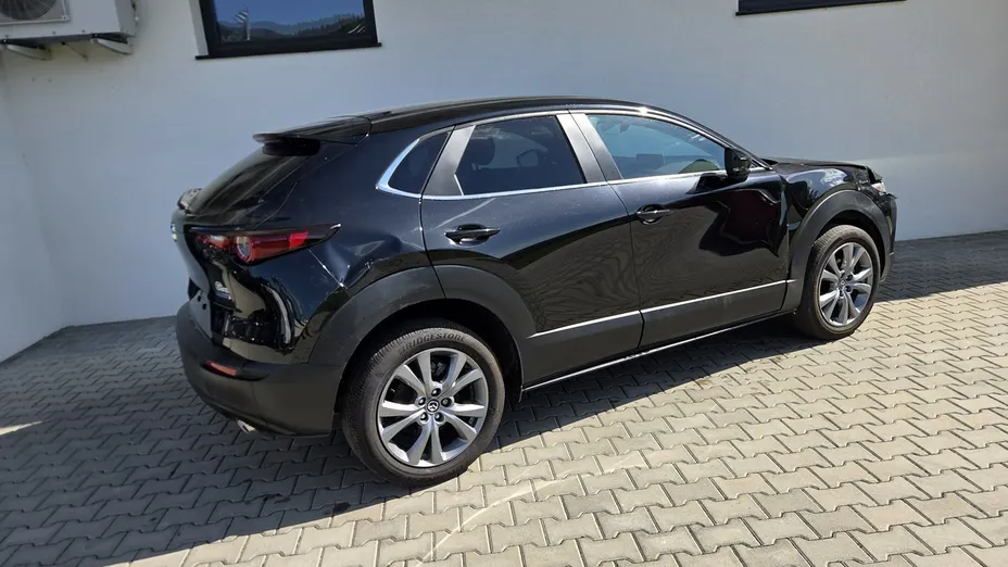 MAZDA CX-30 -