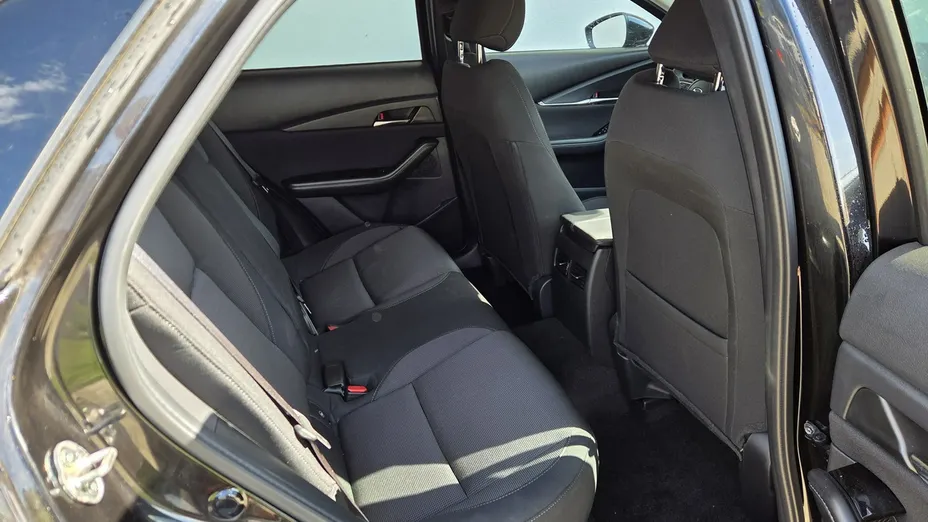 MAZDA CX-30 -