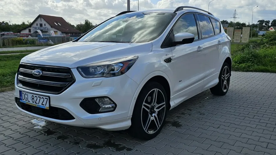 FORD Kuga -