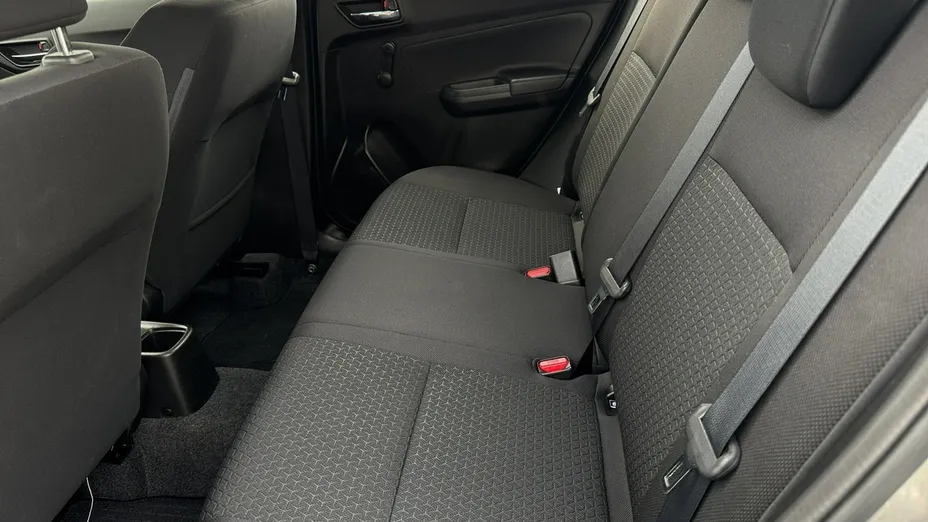 SUZUKI Swift -