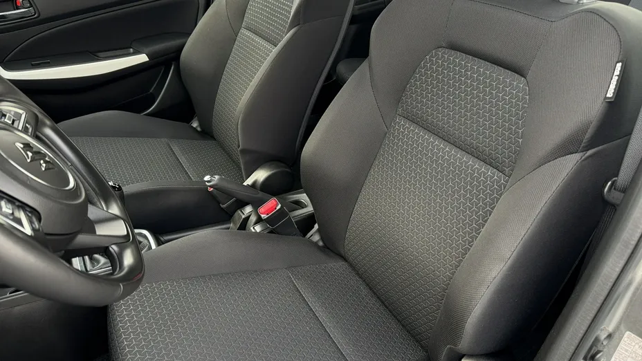 SUZUKI Swift -