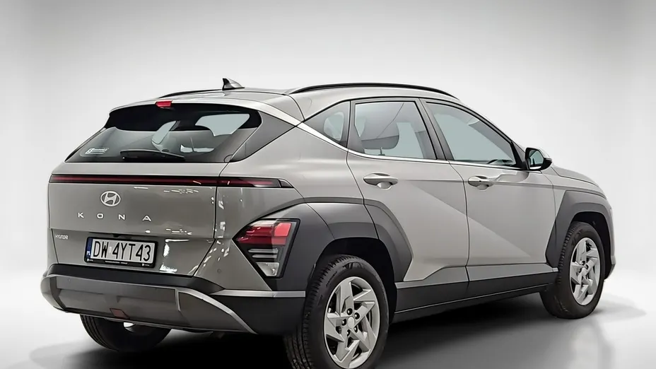 HYUNDAI Kona -