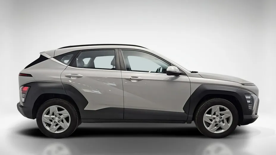 HYUNDAI Kona -