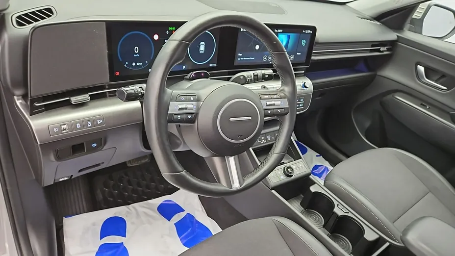 HYUNDAI Kona -