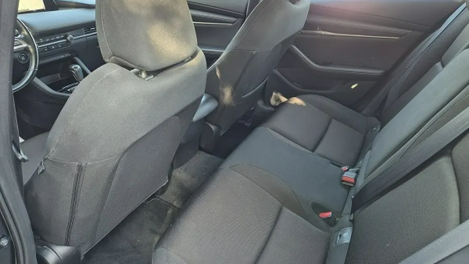 MAZDA 3 -