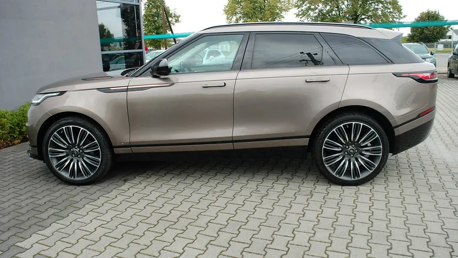 LAND ROVER Range Rover Velar -