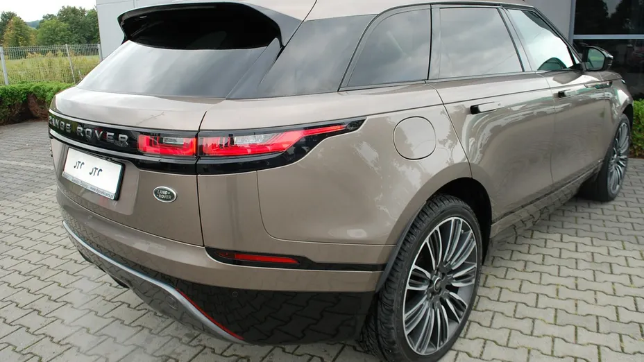 LAND ROVER Range Rover Velar -
