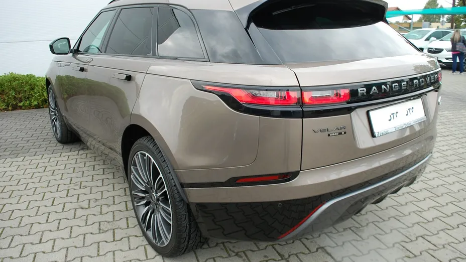 LAND ROVER Range Rover Velar -