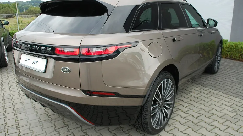 LAND ROVER Range Rover Velar -