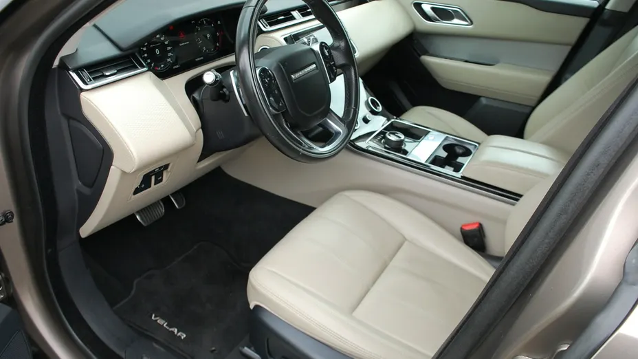 LAND ROVER Range Rover Velar -