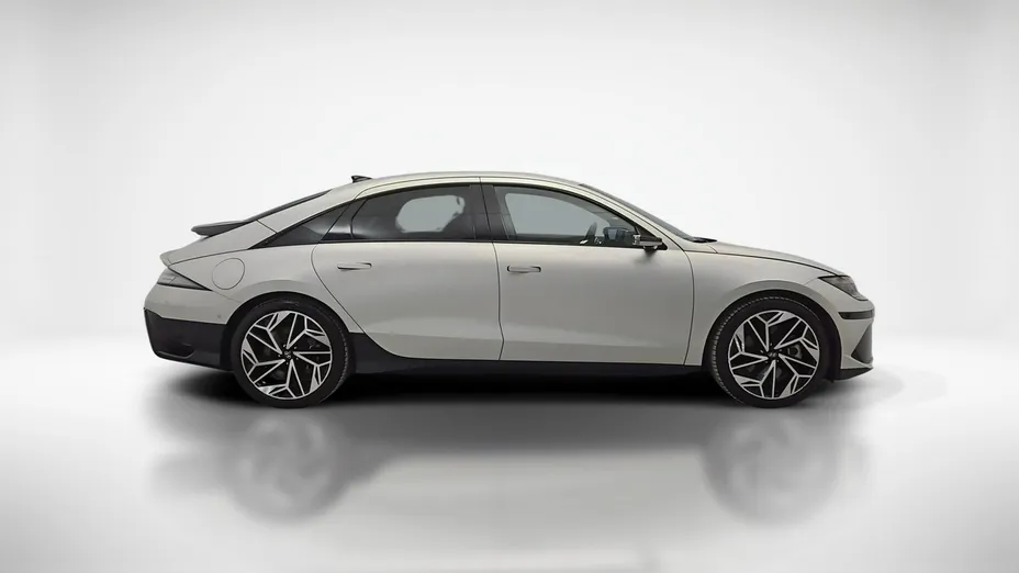 HYUNDAI Ioniq 6 -
