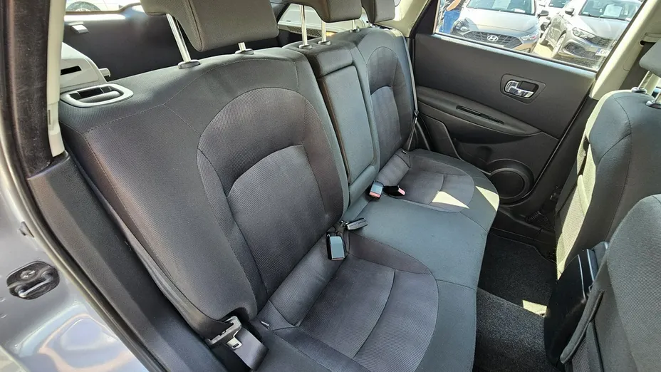NISSAN Qashqai -