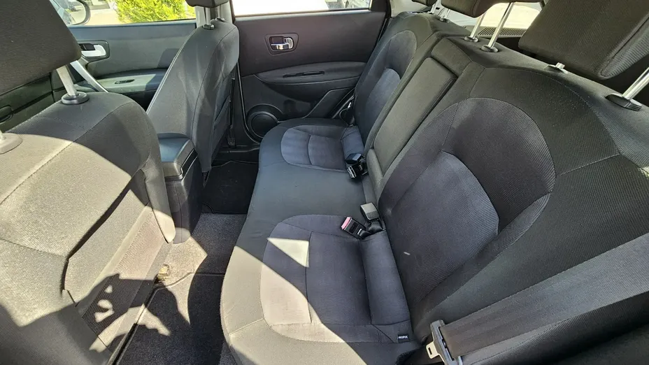 NISSAN Qashqai -