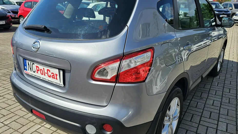 NISSAN Qashqai -