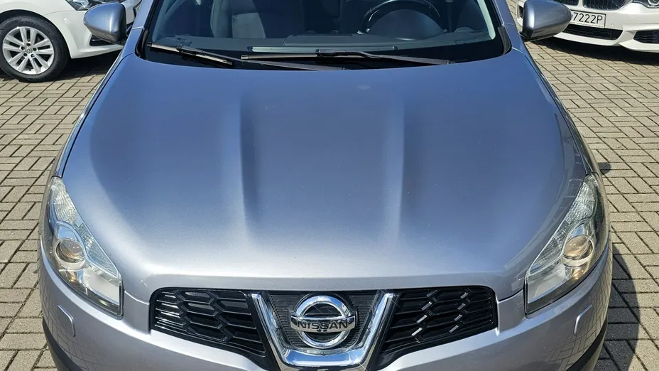 NISSAN Qashqai -