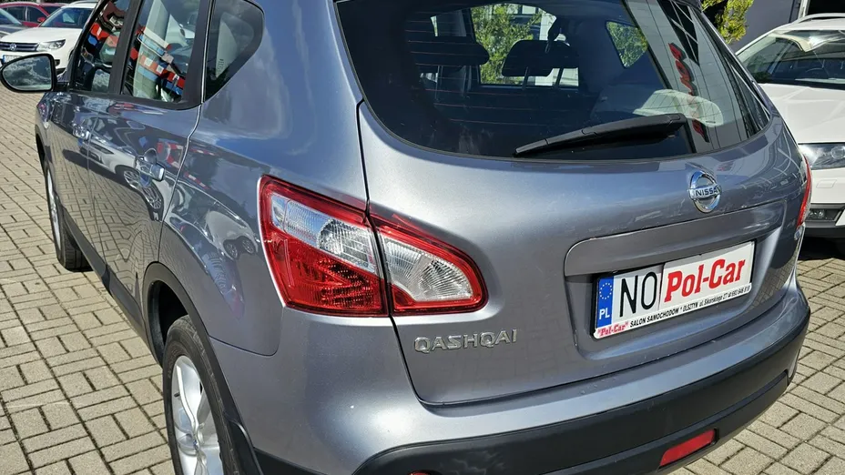 NISSAN Qashqai -