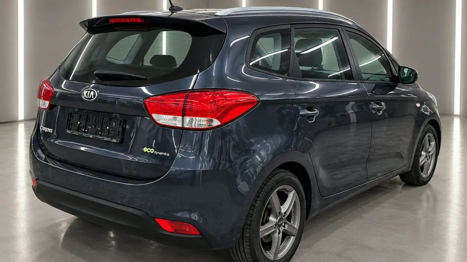 KIA Carens -