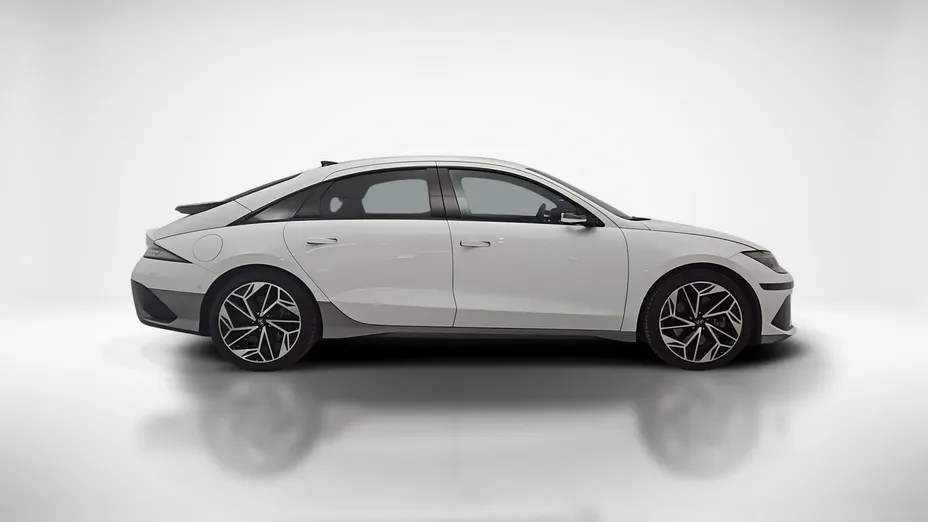HYUNDAI Ioniq 6 -