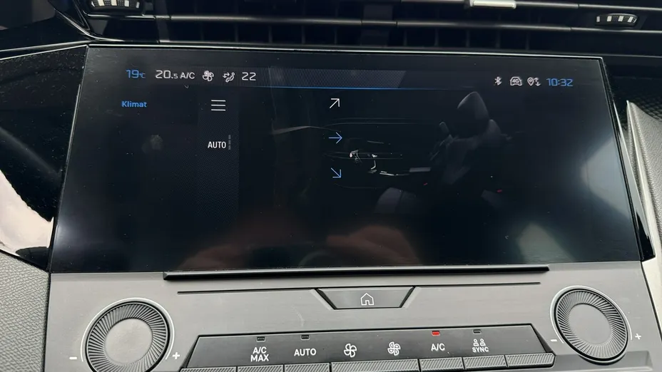 PEUGEOT 308 -