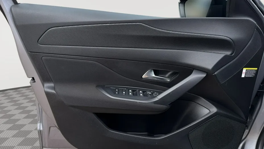 PEUGEOT 308 -