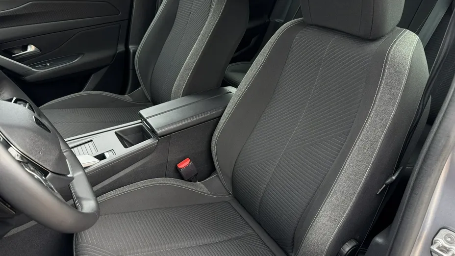 PEUGEOT 308 -