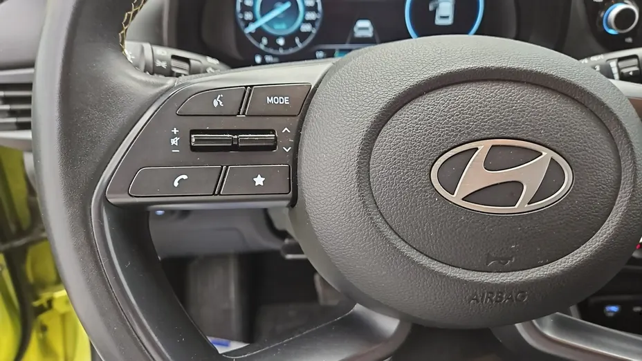 HYUNDAI i20 -