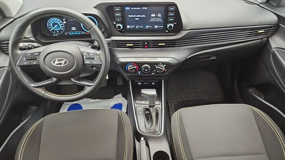 HYUNDAI i20 -