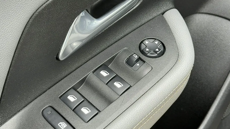 OPEL Mokka -