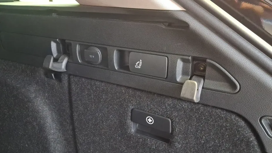 SKODA Superb -