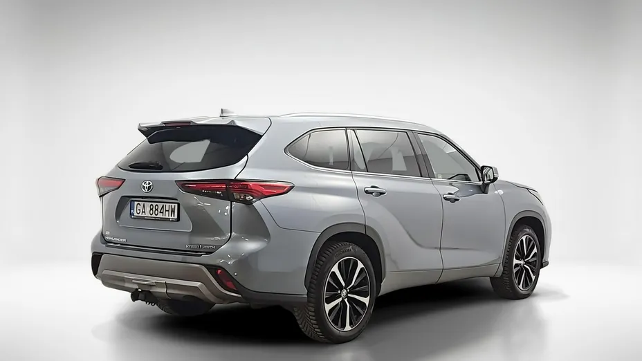 TOYOTA Highlander -