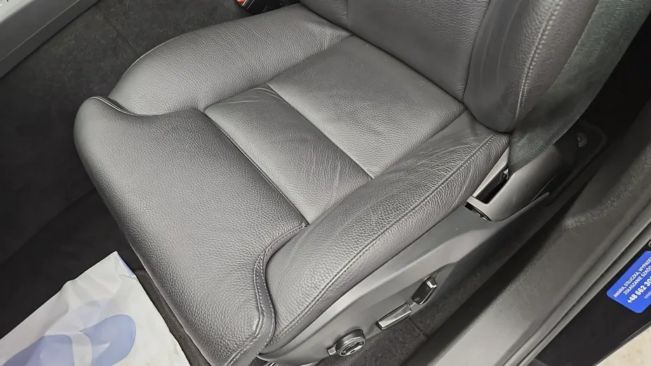 VOLVO XC60 -