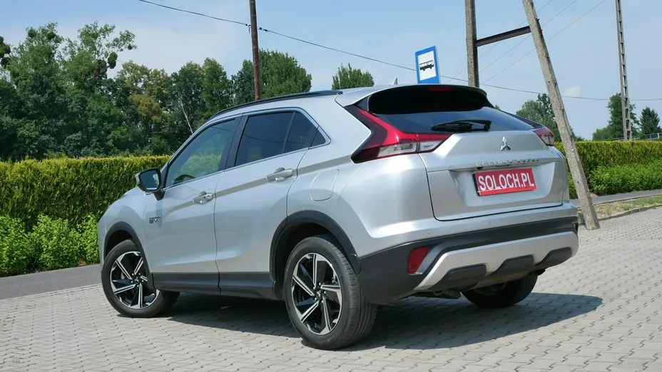 MITSUBISHI Eclipse Cross -