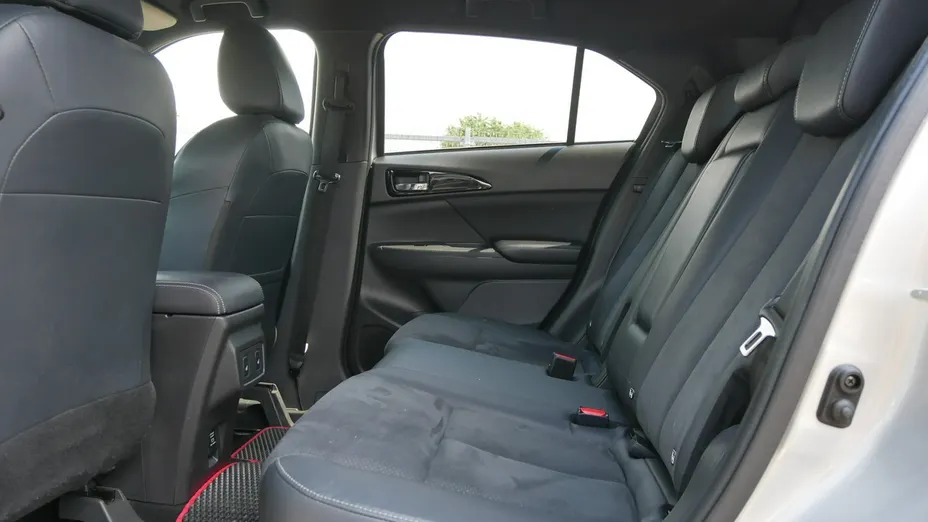 MITSUBISHI Eclipse Cross -