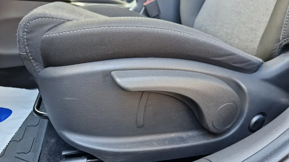 HYUNDAI i30 -