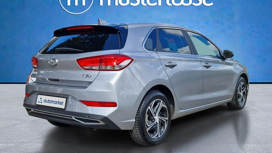 HYUNDAI i30 -