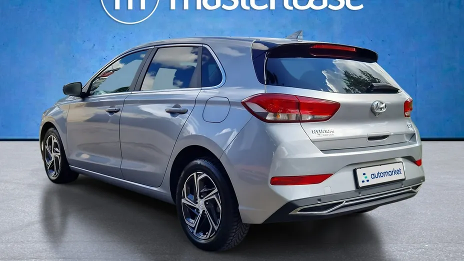 HYUNDAI i30 -