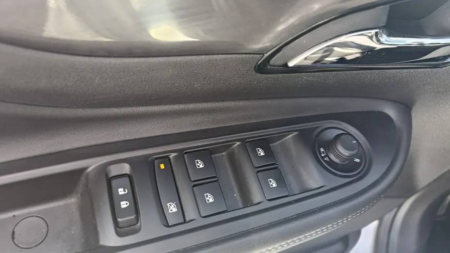 OPEL Mokka -