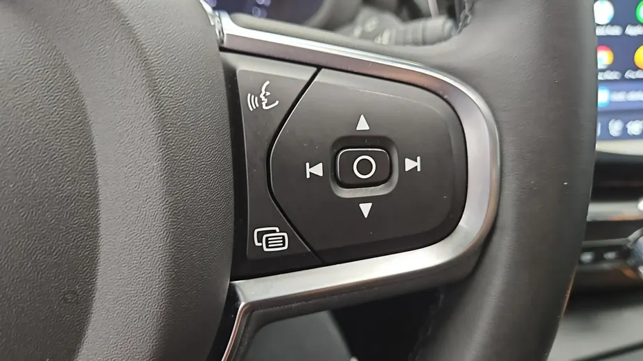 VOLVO XC60 -